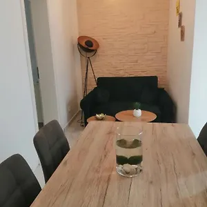 https://studio-marita.splithotels.org
